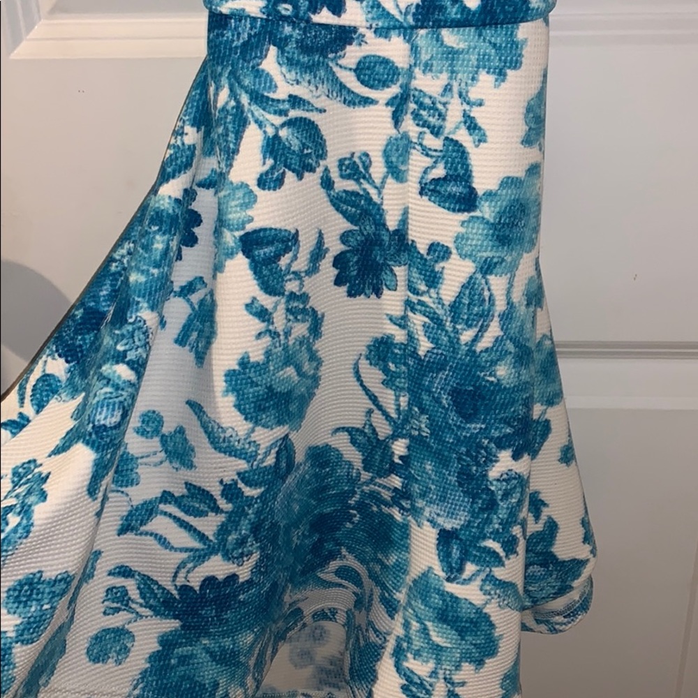 Romper - Picture 3 of 4